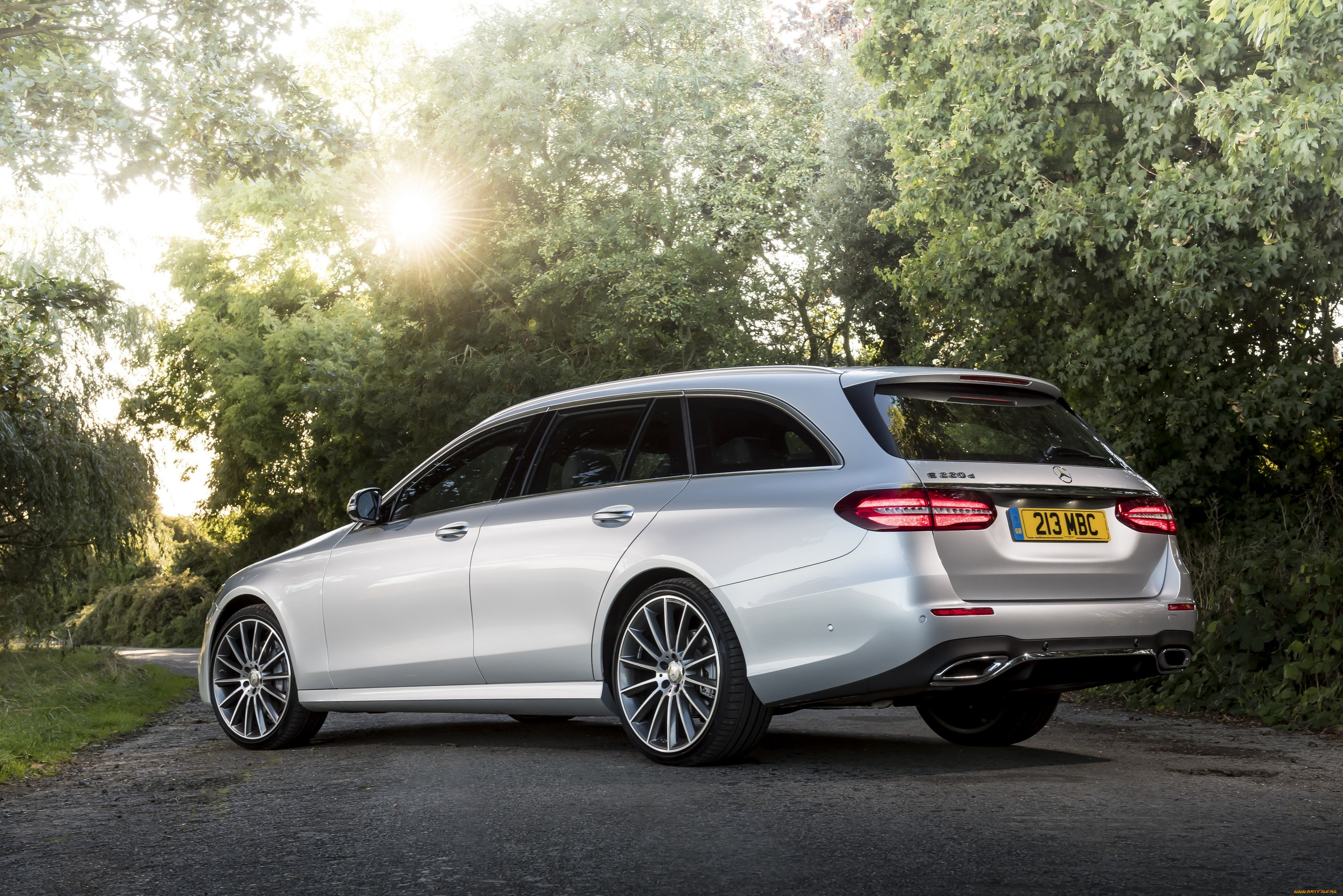 , mercedes-benz, estate, line, e, 220, d, amg, uk-spec